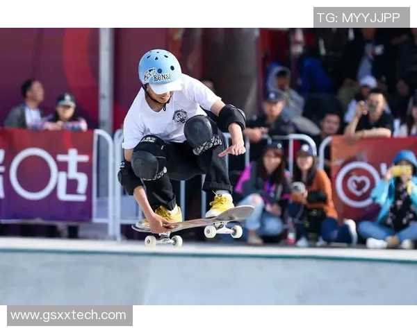 深圳滑板队逆袭之旅全记录：从默默无闻到精英赛的辉煌时刻