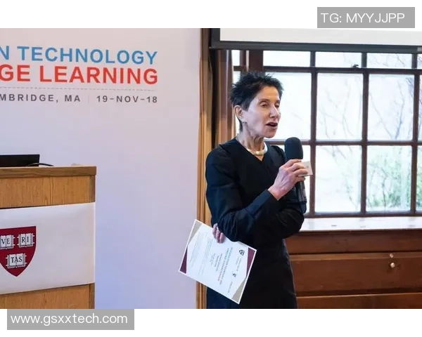 成都羽毛球队灵活性引发热议球员表现与战术调整的深度探讨 成都羽毛球队灵活性引发热议球员表现与战术调整的深度探讨